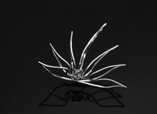 White gold 585, tanzanite