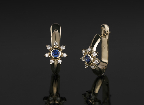 Yellow gold 585, sapphires, diamonds